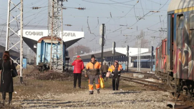 Възстановено е движението на влаковете на Централна гара в София