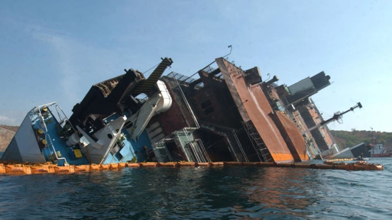 Кораб, плаващ под флага на Танзания, потъна в Черно море