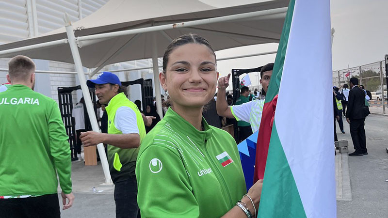 Достойно представяне на варненските ученици в Бахрейн